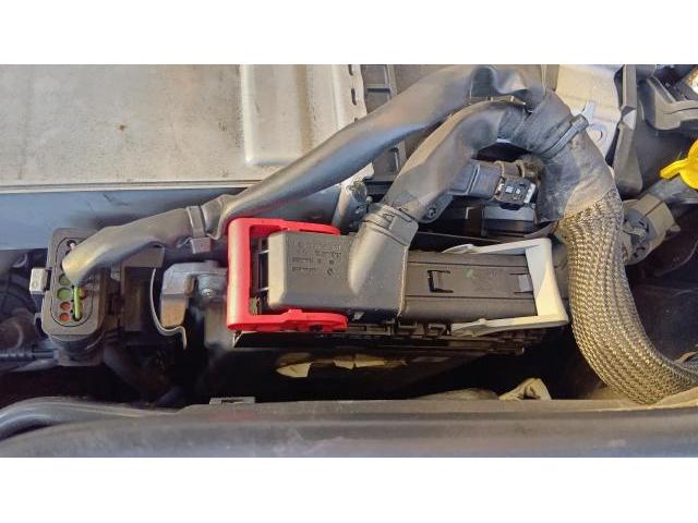 メルセデス・ベンツ　W205Ｃクラスステーションワゴン　エンジン警告灯点灯、NOXセンサー撤廃プログラム