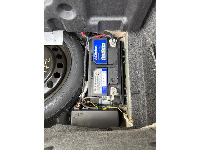 ダッジ　ダッジ・チャレンジャー　バッテリー交換