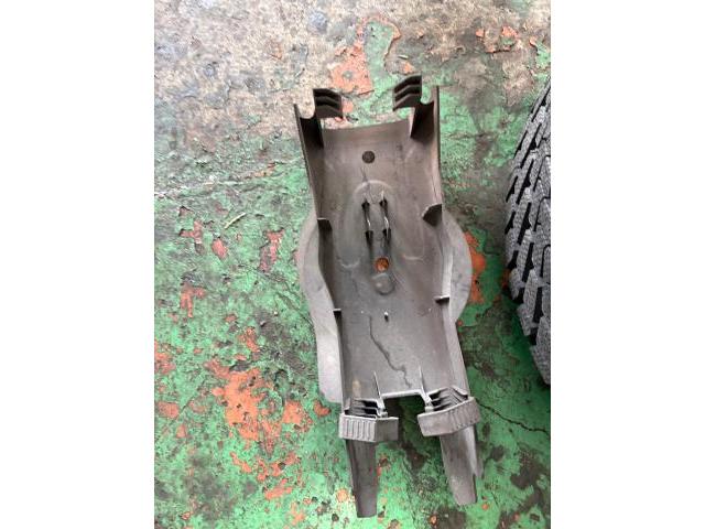 メルセデス・ベンツ　C220d 　W205エアサス修理