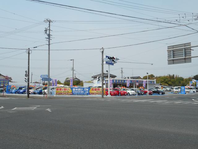 新車専門店　新車選びドットコム　中古展示場