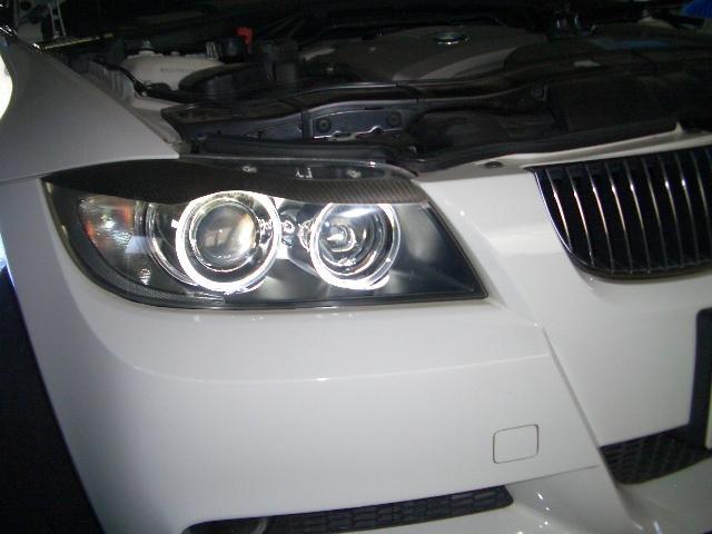 BMW　３２５I　Mスポ　LEDライト　取替　イカリング