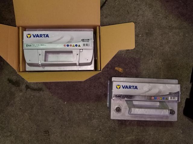 静岡県 三島市 アウディ S3 バッテリー交換 自動車修理