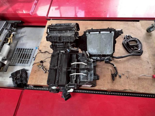 フォルクスワーゲン ゴルフ DBA-AUCJZ エアコン効かない エバポレータ交換 修理 静岡県 三島市 熱海市 沼津市 自動車 外車 輸入車