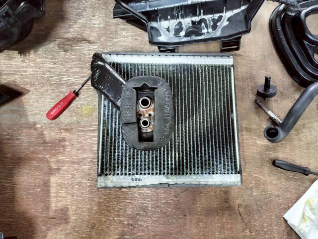 フォルクスワーゲン ゴルフ DBA-AUCJZ エアコン効かない エバポレータ交換 修理 静岡県 三島市 熱海市 沼津市 自動車 外車 輸入車