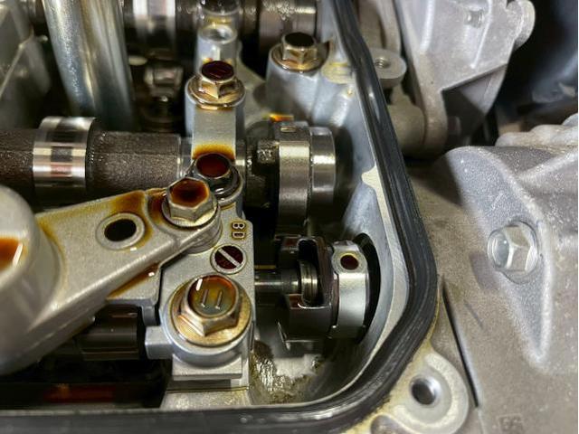 トヨタ ハリアー DBA-ZSU60W 加速不良 チェックランプ バルブリフトコントローラー交換 エンジン関連修理・整備 自動車 修理 静岡県 三島市　