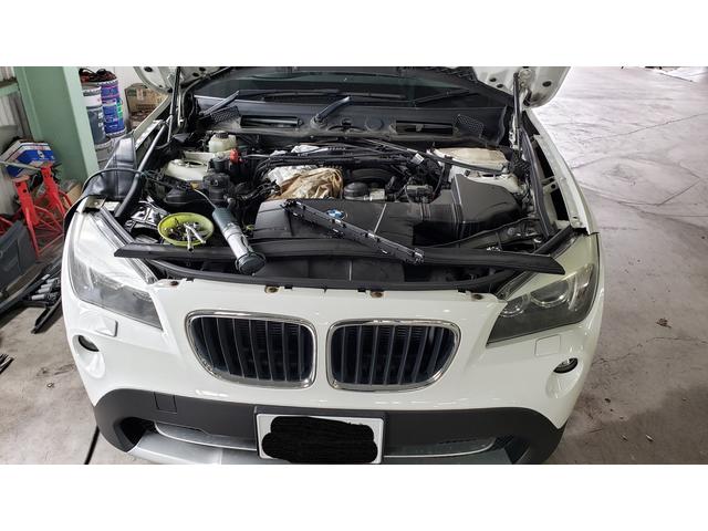 E84　BMW　X1　エンジンオイル漏れ修理