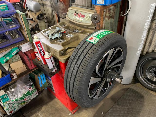トヨタ ライズ パンク タイヤ交換|グーネットピット トヨタ ライズ パンク タイヤ交換|グーネットピット