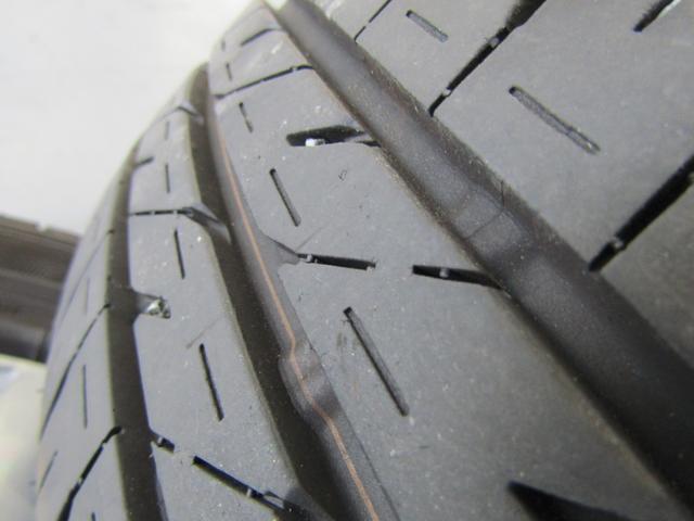 タイヤの経年劣化　車検