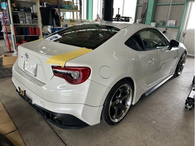 掛川市にお住まいのお客様から　トヨタ　８６　外装品・エアロパーツ取付　のご依頼をいただきました。