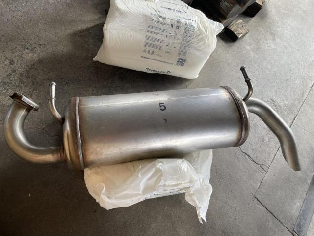 【作業実績】袋井市のお客様｜スズキ・ジムニー ショックアブソーバー&ステアリングダンパー取付・持込パーツ交換