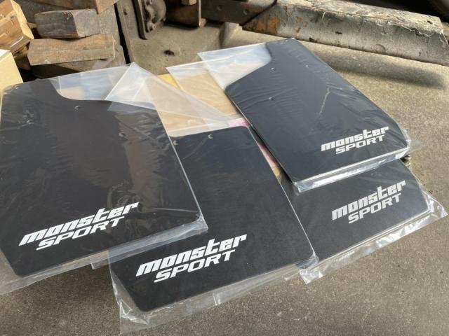 【作業実績】袋井市のお客様｜スズキ・ジムニー ショックアブソーバー&ステアリングダンパー取付・持込パーツ交換