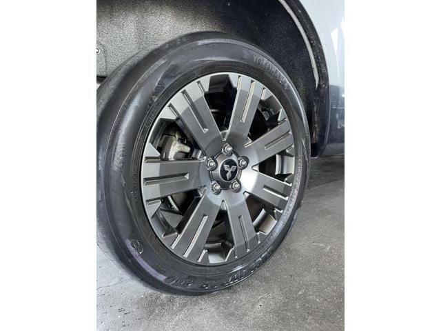 【袋井市】三菱デリカD5のタイヤ点検　ローテーション｜タイヤ交換なら江塚自動車商会