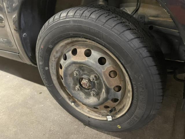 袋井市で三菱ekワゴンのタイヤ交換｜安くて安心の江塚自動車商会