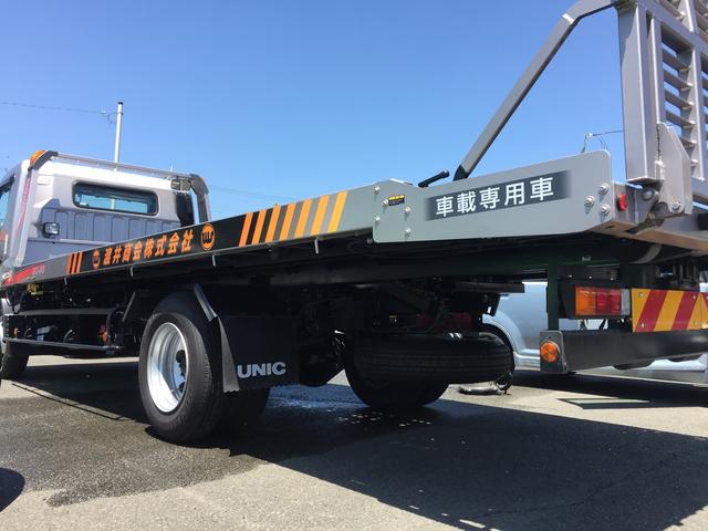 スタッフ紹介1