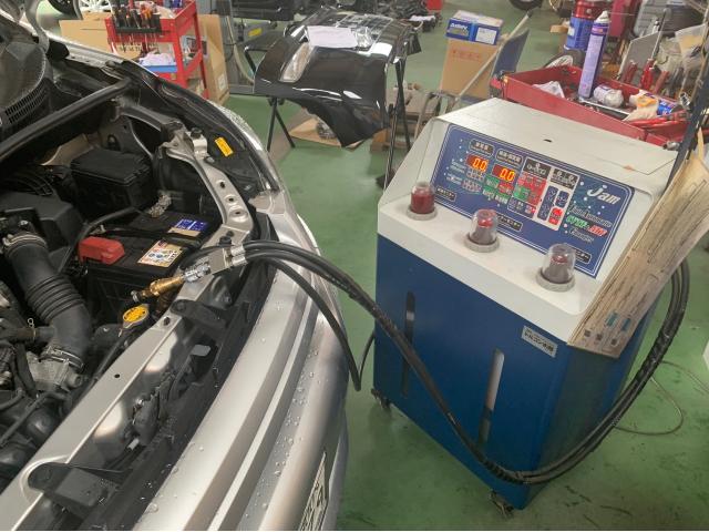 トヨタ　ノアのCVTフルードをトルコン太郎で圧送交換しました