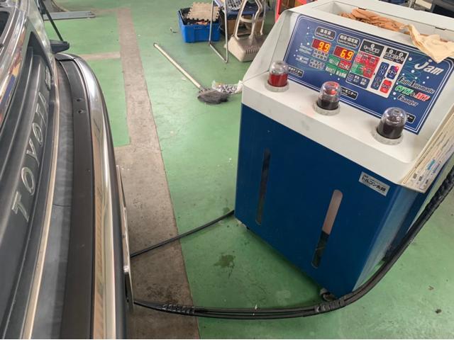 トヨタ　ランドクルーザー80のATFをトルコン太郎で圧送交換しました。