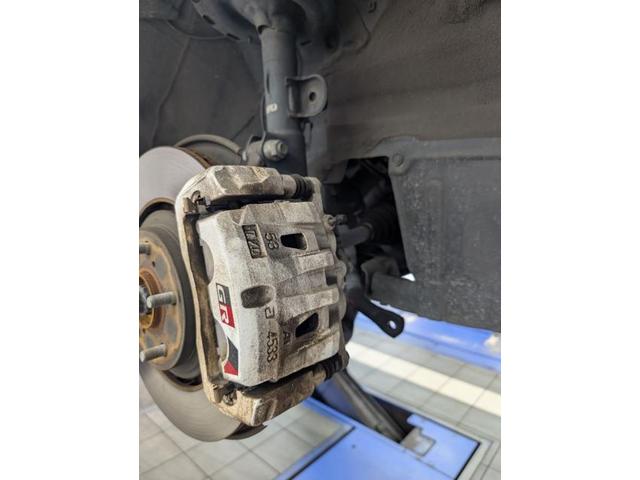 トヨタ　ハリアー　型式DBA-ZSU60W
E/Gテンショナーガスケット・右スタビライザーリンク