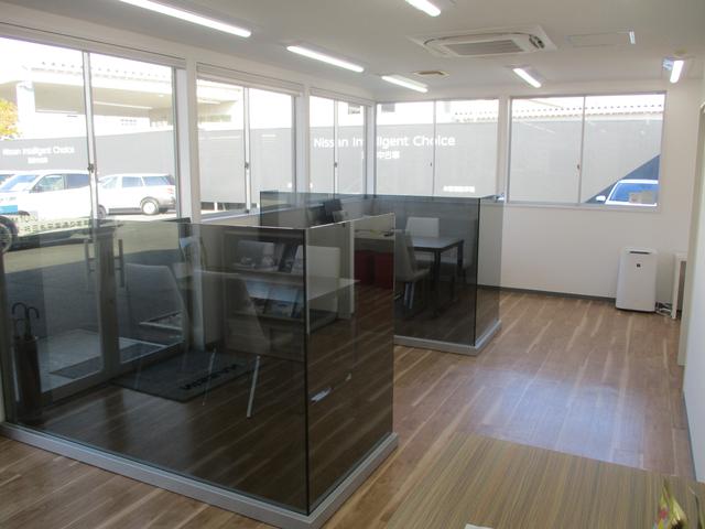 日産大阪販売株式会社 UCARS香里(3枚目)