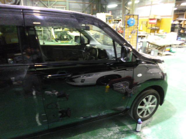 大阪市　旭区　スズキ　ワゴンR　右ドア　右クォーター　リアゲート　板金　塗装　修理　完成