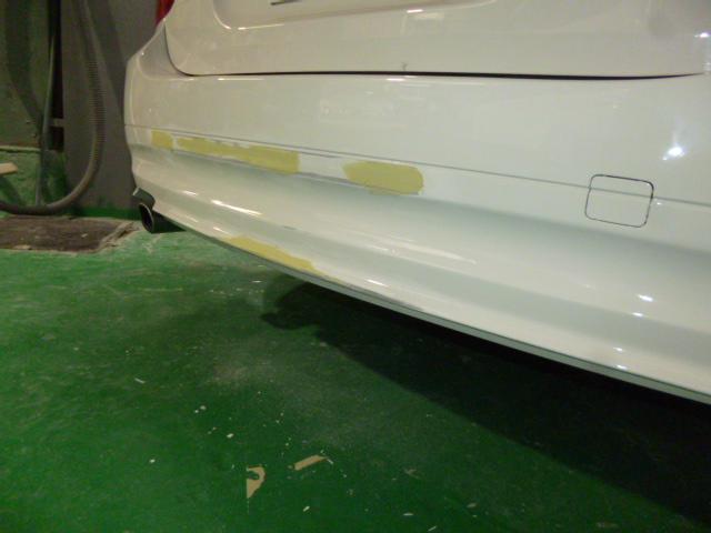大阪市　旭区　BMW　320i　左Fドア　リアバンパー　鈑金　塗装　修理