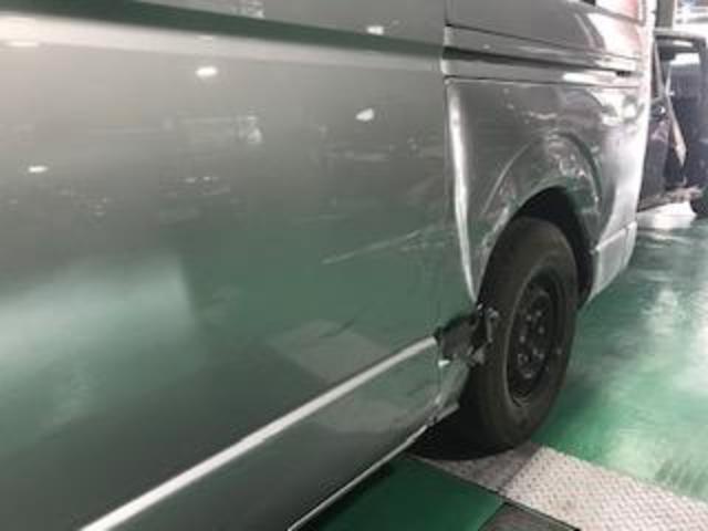 ハイエース　キャンピングカー　鈑金塗装修理