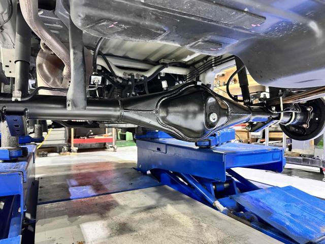 キャリートラック　幌車　鈑金塗装　事故修理　アライメント