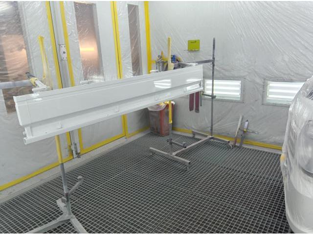 キャリートラック　幌車　鈑金塗装　事故修理　アライメント