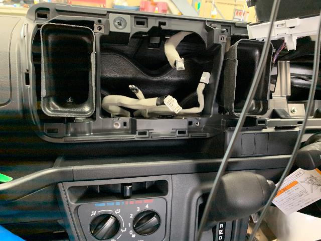 新車ハイゼットカーゴ用品取付