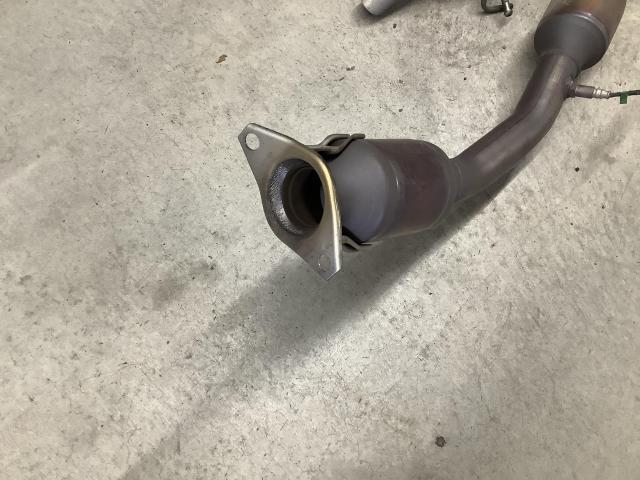 トヨタ　ノア　フロントパイプ交換