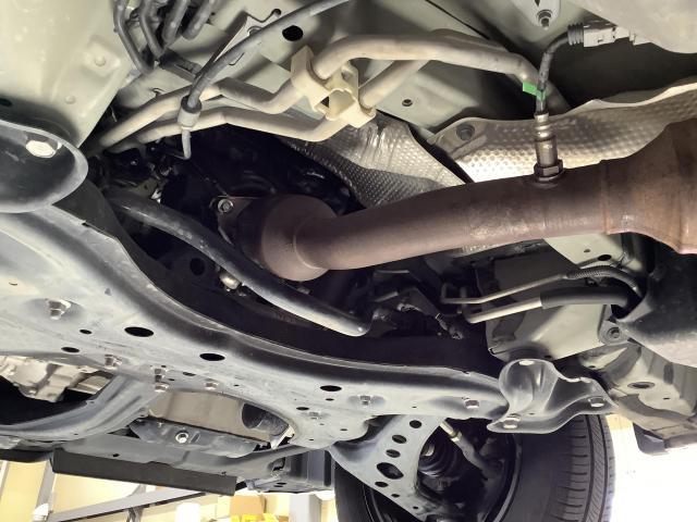 トヨタ　ノア　フロントパイプ交換