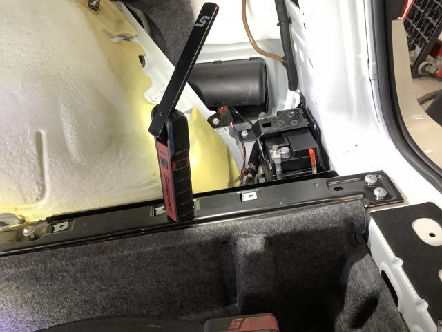 メルセデス・ベンツ　ＭL350  サブバッテリー交換
.