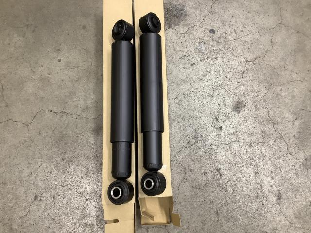 スズキ　エブリイ　左右リヤショックアブソーバー交換
