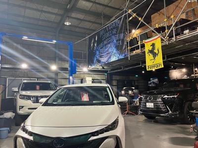 当店は２０時まで営業中　レッカー対応も可