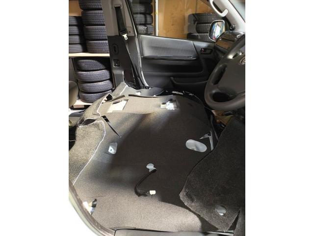 レジアスエース　防音シート取り付け　堺市中区