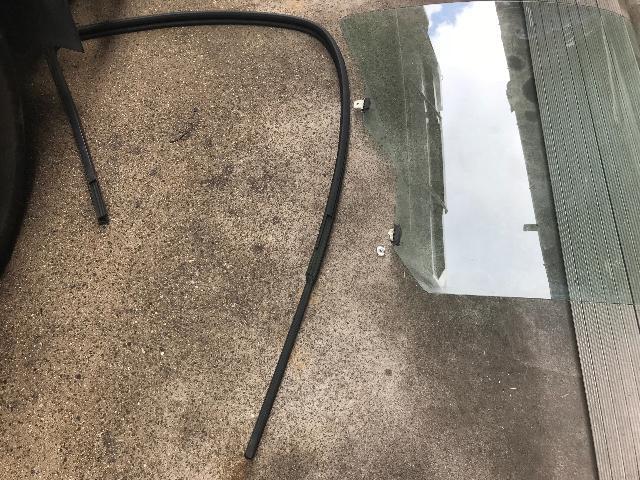 エルフ パッカー車 パワーウインドー修理【奈良　香芝　オイル交換から車検　板金まで　事故対応ならカーセンターナカノまで！！】