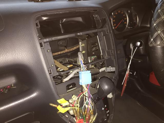 ストリーム　ナビ・ＥＴＣ持込取付 【小野市 三木市 車検・修理・取付は小野カーセンター】 