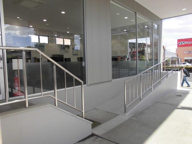 トヨタカローラ南海株式会社 新喜連プラザ(2枚目)