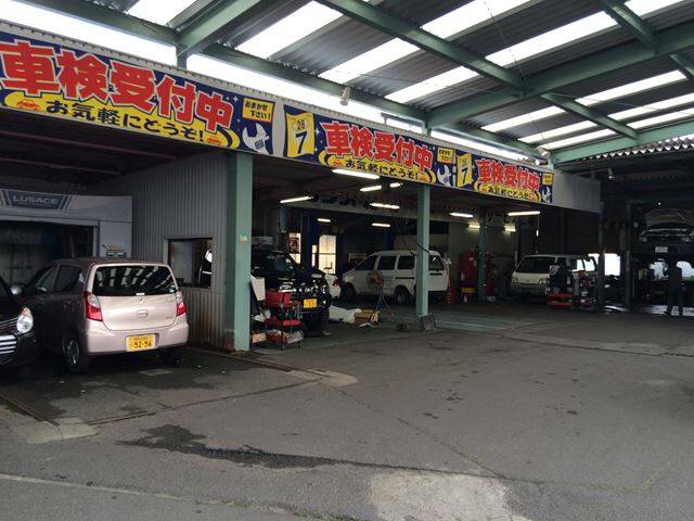 広く設備も充実した工場でお客様をお待たせいたしません