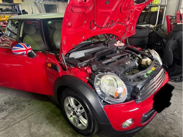 ＭＩＮＩ　メンテナンス　MINI専門店　ミニクーパー　エアコン不調　ブロアモーター交換　大阪府　太子町
河南町　富田林市　羽曳野市　近畿運輸局認証工場完備　GarnetStar