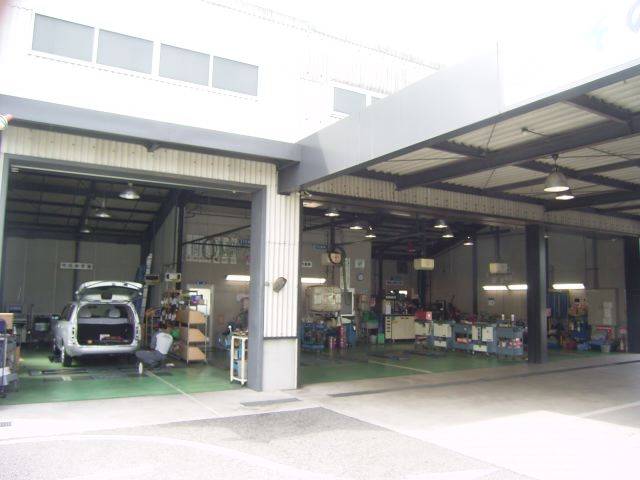 神戸トヨペット(株) THE GARAGE 中地南(5枚目)