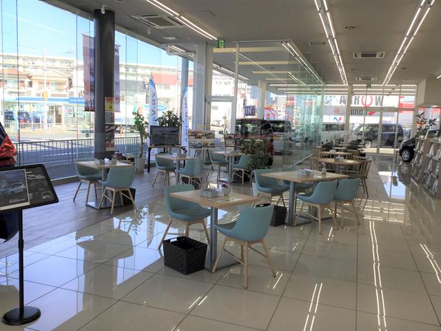 ホンダカーズ大阪　寝屋川中央店　（株）ホンダモビリティ近畿