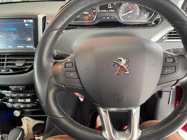 Peugeot 208 エンジンオイル オイルエレメント交換