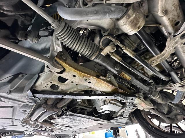 BMW323i E90　オイル漏れ修理　車検