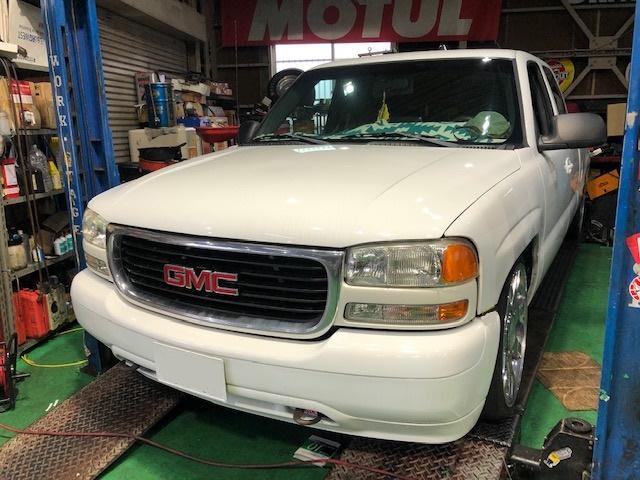 2000ｙ GMC シエラ　車検／京都 国産 輸入車 アメ車 修理 整備 車検 カスタム 関西 テスター 故障 トラブル　欧州車 オイル交換 点検 診断 米国車 レストア エンジン ボッセン レグザーニ ジオバンナ VOSEEN LEXAN