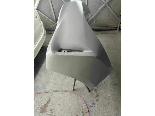 トヨタ　アクア　板金・外装補修