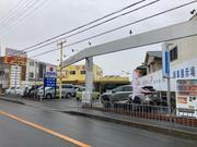 中古車・新車の販売、自動車整備、車検、板金塗装、自動車保険など車に関わるサービス全般行っております。