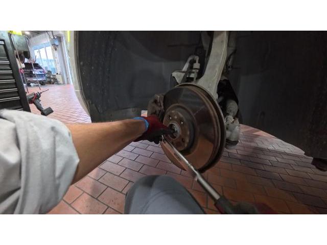 ボルボ XC60 | 走行中の「ゴーゴー音」フロントハブベアリング交換|徳島・プレミアムカーセンター