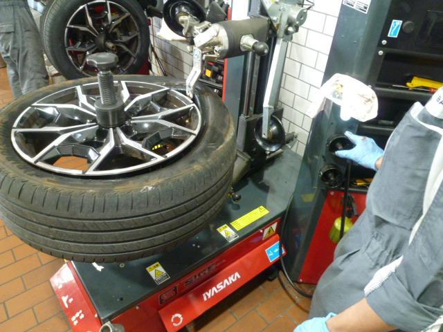 BMW X3 G01｜ランフラットタイヤ4本交換｜専用機械で安全・確実に施工！ 【徳島 プレミアムカーセンター】徳島 香川 淡路島