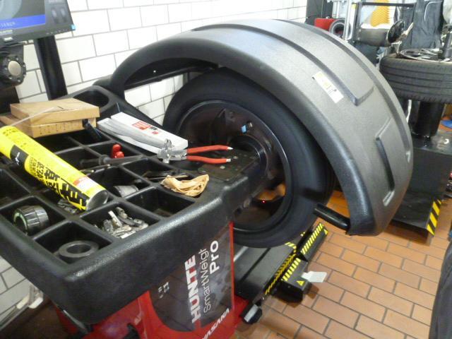 BMW X3 G01｜ランフラットタイヤ4本交換｜専用機械で安全・確実に施工！ 【徳島 プレミアムカーセンター】徳島 香川 淡路島