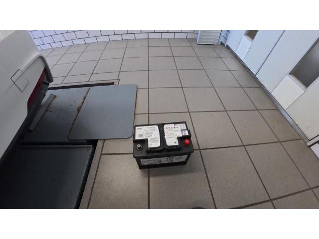 BMW 330e F30 ｜バッテリー交換したのに「バッテリー消耗」のメッセージが出る【徳島 プレミアムカーセンター】徳島 香川 淡路島